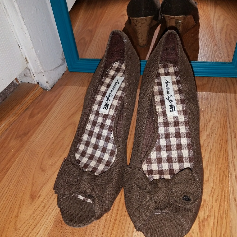 American Eagle Brown Wedges